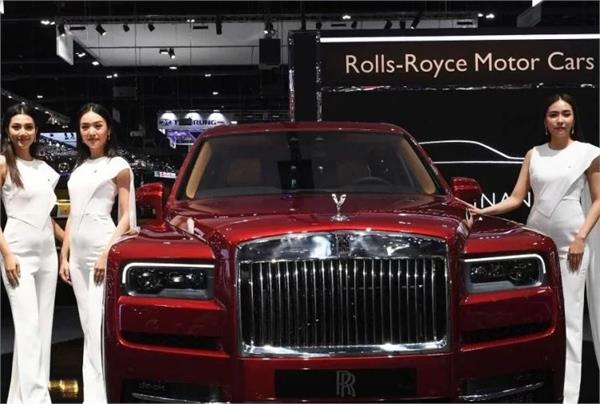 सिर्फ इन 3 फेमस भारतीयों के पास ही है रॉल्स रॉयस का लेटेस्ट मॉडल