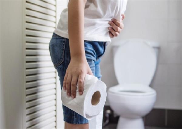 बवासीर का रामबाण इलाज है 1 केला, मिलते हैं और भी कई फायदे