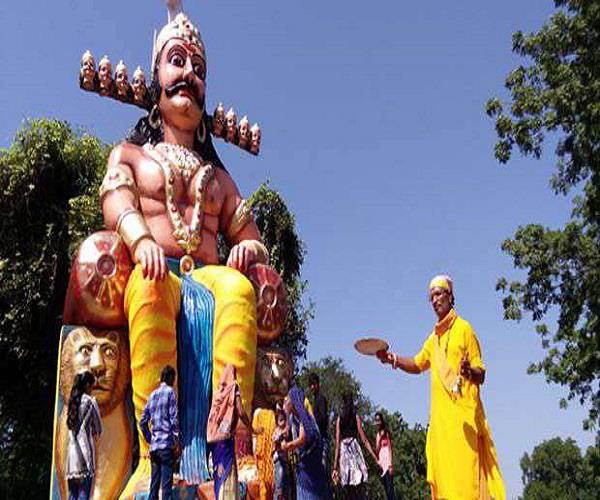 राम नहीं, भारत के इन शहरों में रावण की होती है पूजा, दशहरे पर नहीं जलते पुतले