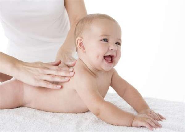 Baby Skin: नेचुरल तरीके से बनाएं बच्चों की स्किन को सॉफ्ट