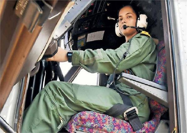 भारतीय नौसेना की पहली महिला पायलट बनेगी बिहार की बेटी शिवांगी