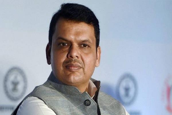 देवेंद्र फडणवीस को लेकर संजय राउत ने कही ये बात देवेंद्र फडणवीस को लेकर संजय राउत ने कही ये बात