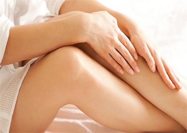 100-150 खर्च करने की बजाए इस एक पत्थर से दूर करें बॉडी हेयर