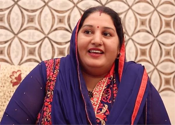 Women Power: सेविंग्स से शुरू किया था Handbag का बिजनेस, अब लाखों में है कमाई