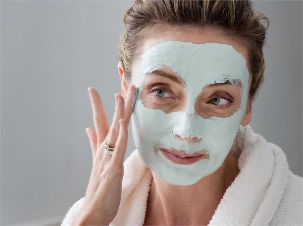 Glowing Skin Tips: 30 प्लस महिलाओं के लिए बेस्ट Face Packs