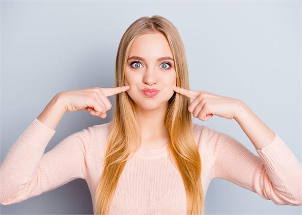 Chubby Cheeks: पिचके हुए गालों को गोल-मटोल दिखाएंगे ये 8 आसान टिप्स