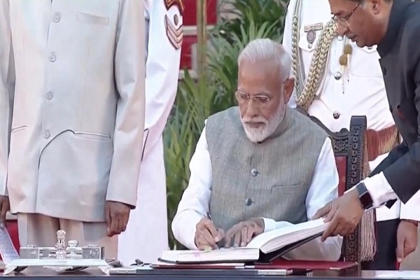 PunjabKesari Prime Minister Narendra Modi Shapath grahan