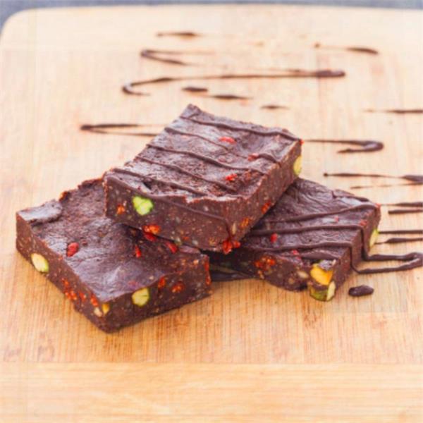 सिंपल एंड युनीक Spicy Raw Brownie