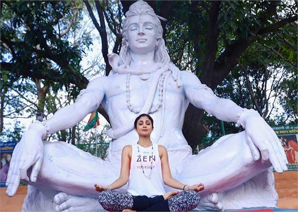 शिल्पा ने बताई ॐ नम: की परिभाषा