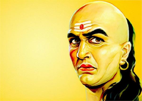 सुख शांति के लिए भूलकर भी न करें ये 4 बातें दूसरों के साथ शेयर