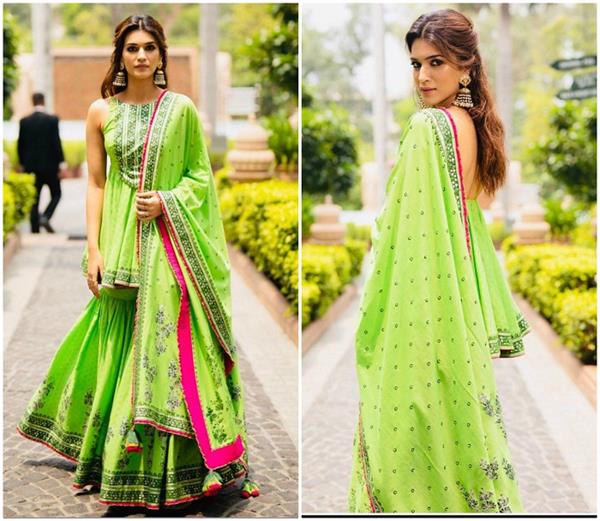 कृति का 'नयॉन ग्रीन' शरारा मेहंदी नाइट के लिए बेस्ट, उनकी मॉडर्न ट्रडीशनल ड्रेसेज पर डालें एक नजर