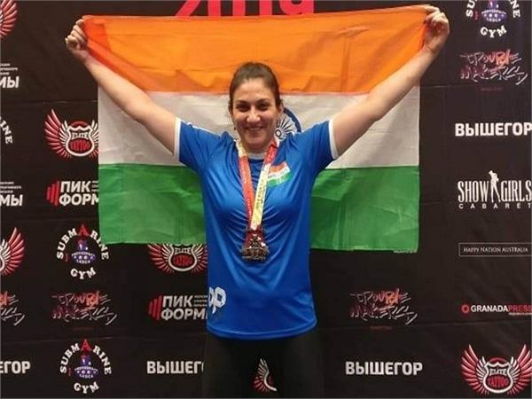 40 साल में शुरु की वेट लिफ्टिंग, देश को दिलाए 4 गोल्ड मैडल
