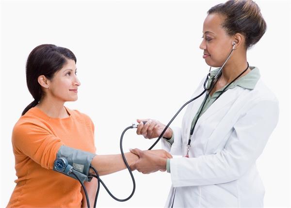 नार्मल ब्लड प्रेशर उम्र के हिसाब कितना होना चाहिए, जानिए