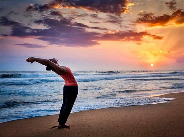 बीमारियों का है काल Surya Namaskar, जानिए इसके बेहतरीन फायदे