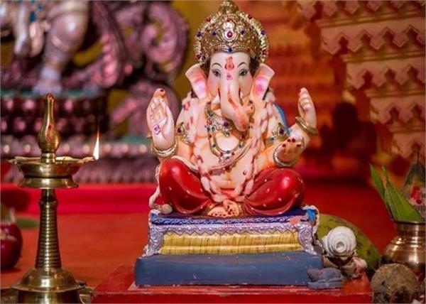 Ganesh Chaturthi: कब और कैसे करें बप्पा की मूर्ति की स्थापना और पूजा