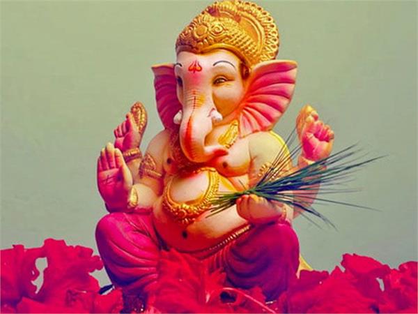 Ganesh Chaturthi: गणेश जी के बड़े पेट और लंबे कान का क्या है राज?