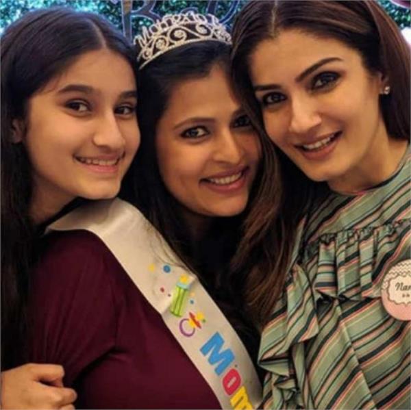 बेटी के बेबी शॉवर को एंज्वॉय करती दिखीं मां 'रवीना'