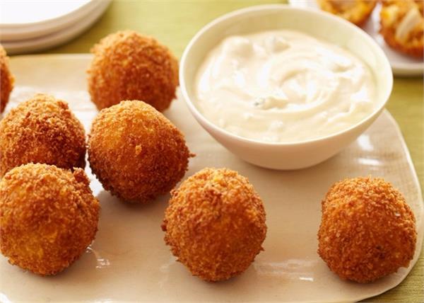 नवरात्रि स्पैशल : चटपटे नमकीन फलाहारी कुट्‍टू चॉप्स