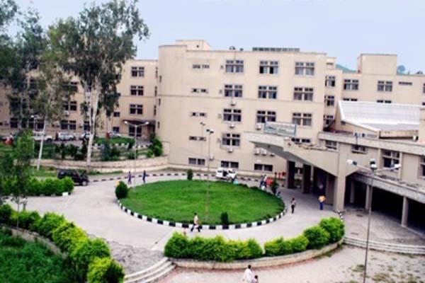 fight in tanda medical college