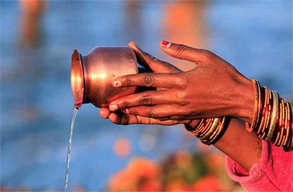 वैज्ञानिक भी मानते हैं गंगा जल में हैं शक्तियां, स्नान मात्र से दूर होते हैं रोग विकार - vastu ddosh upay related to gangajal in hindi