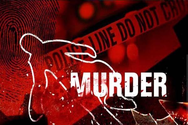 शराब के नशे में पोता बना हैवान, बुजुर्ग दादा की पीट-पीटकर कर डाली हत्या शराब के नशे में पोता बना हैवान, बुजुर्ग दादा की पीट-पीटकर कर डाली हत्या