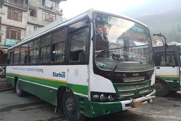 Himachal: कोरोना पॉजीटिव तीनों जमाती निगम की 2 बसों में पहुंचे थे नालागढ़ Himachal: कोरोना पॉजीटिव तीनों जमाती निगम की 2 बसों में पहुंचे थे नालागढ़