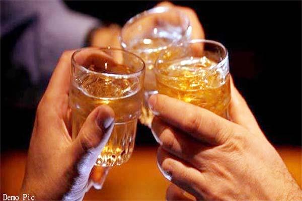 4 employees caught in bsnl exchange during liquor party