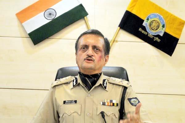 डॉक्टरों, नर्सिज व पुलिस के साथ दुर्व्यवहार किया तो होगी कार्रवाई : डीजीपी डॉक्टरों, नर्सिज व पुलिस के साथ दुर्व्यवहार किया तो होगी कार्रवाई : डीजीपी