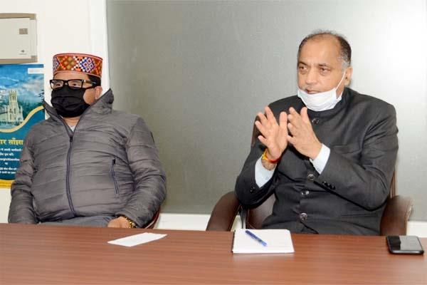 बड़ी खबर: बाहरी राज्यों से आने वाले हिमाचली पढ़ लें ये जरूरी खबर, सरकार ने लिया अहम फैसला बड़ी खबर: बाहरी राज्यों से आने वाले हिमाचली पढ़ लें ये जरूरी खबर, सरकार ने लिया अहम फैसला
