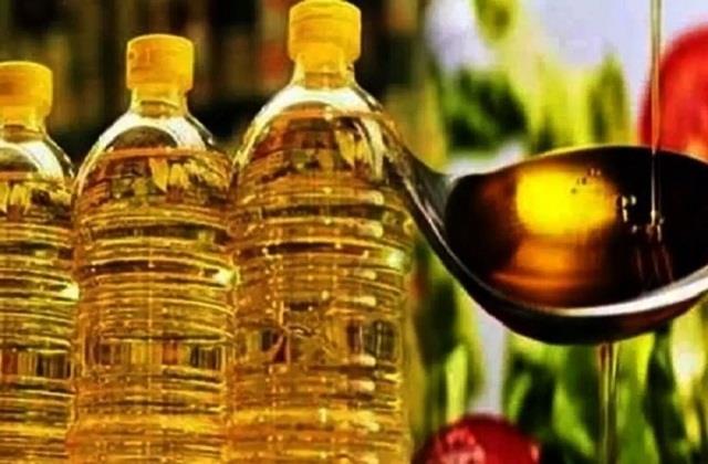 पेट्रोल-डीजल से ज्यादा तेजी से महंगा हुआ सरसों का तेल, कीमत बढ़कर हुई इतनी  - mustard oil more expensive than petrol diesel