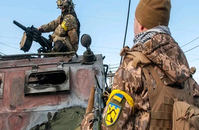 यूक्रेन के मेलिटोपोल शहर के मेयर को रूस की सेना ने मुक्त किया - russian  army frees mayor of ukraine s melitopol city