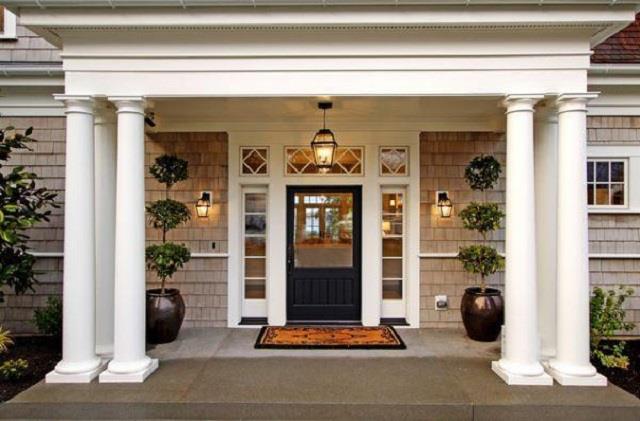 घर को बुरी नजर से बचाएंगी Main Entrance पर लगाई इन 5 से कोई 1 चीज