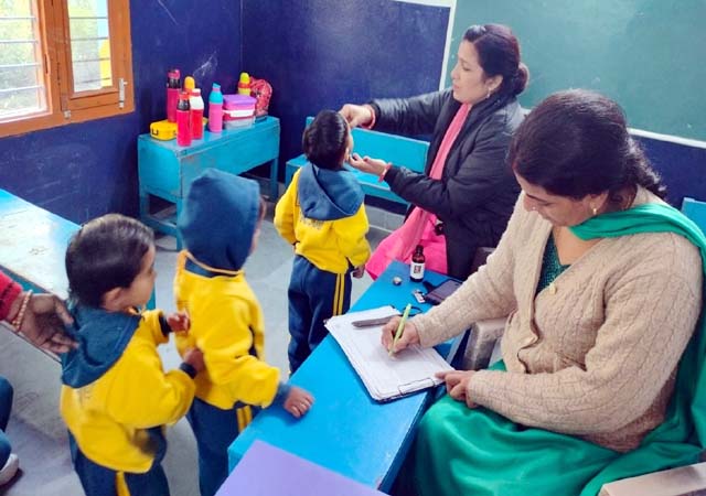 Deworming Campaign: हिमाचल में 16 लाख बच्चों को खिलाई अल्बेंडाजोल दवाई - 16  lakh children fed albendazole in himachal-mobile