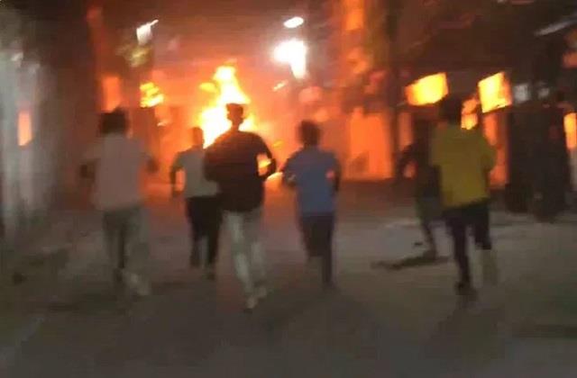 पश्चिम बंगालः हावड़ा के बाद अब हुगली में हिंसा, उपद्रवियों ने किया BJP की शोभायात्रा पर पथराव और आगजनी - west bengal after howrah now violence in hooghly