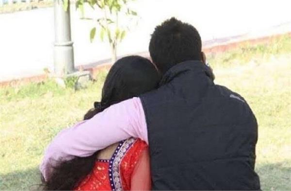 कमबख्त इश्कः 6 बच्चों की मां को भतीजे से हुआ प्यार; इलाज के बहाने हुई फरार, फिर हुआ ये.. - mother of 6 children fell in love with nephew-mobile