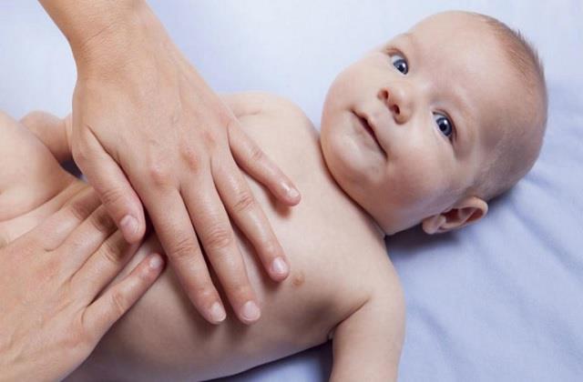 नवजात शिशु को बार-बार बनती है गैस तो ये घरेलू नुस्खे दिलवाएंगे समस्या से राहत