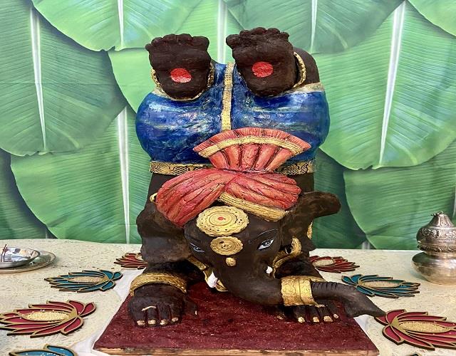 डिजाइनर ने अंजीर, काजू, बादाम, केसर, इलायची से तैयार की ‘‘बप्पा'' की मूर्ति, अलग तरीके से हाेगा विसर्जन