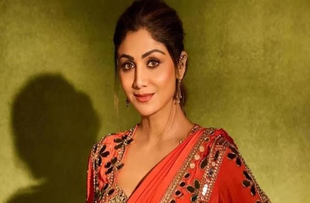 60 करोड़ के फ्रॉड मामले में शिल्पा शेट्टी के घर पहुंची मुंबई पुलिस,  एक्ट्रेस से 4.30 घंटे हुई पूछताछ