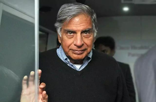 देश ने आज ही खोया था रत्न टाटा को,  जंग ने छीन ली थी उनकी मोहब्बत, फिर कभी नहीं की शादी