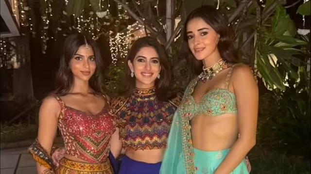 दीपिका की रॉयल अदा पर भारी पड़ी कृति की बोल्डनेस, स्टाइल में मारी बाज़ी