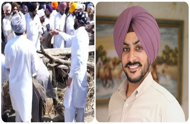 अलविदा राजवीर जवंदा: बेटे ने नन्हे हाथों से दी पिता की मुखाग्नि, नम आंखों से दी  विदाई