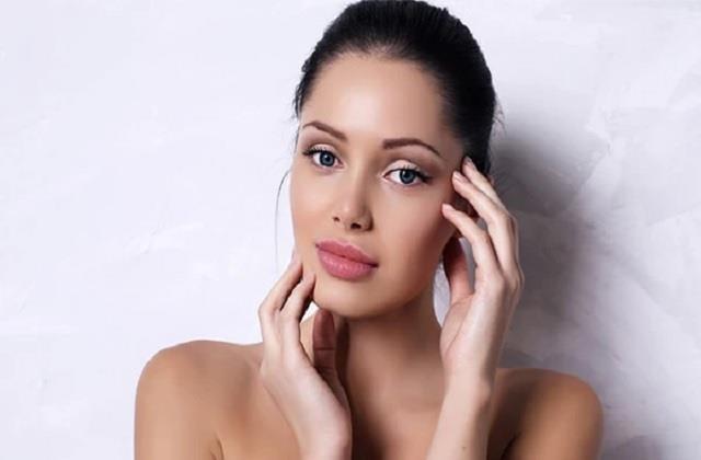 दीवाली से पहले ऐसे रखें Skin का ख्याल, त्योहार में भी रहेगा चेहरे का ग्लो बरकरार