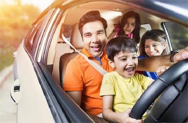 Travelling के दौरान शरारती बच्चों को ऐसे करें काबू, सुखद होगी यात्रा