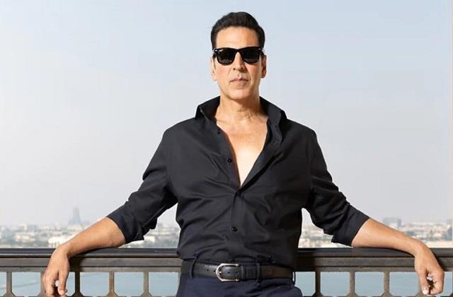 अक्षय कुमार ने CM फडणवीस से की अपील कहा, महाराष्ट्र पुलिस के जूतों का डिजाइन बदला जाए...