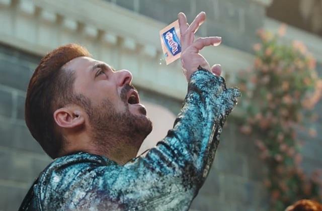 4 लाख की केसर 5 रुपए के पैकेट में कैसे?  पान मसाला की ऐड को लेकर बुरे फंसे सलमान खान