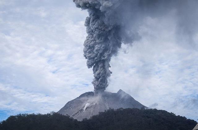 भारत में गिरेगी ज्वालामुखी राख: क्या इससे बढ़ेगा प्रदूषण? यूपी समेत इन शहरों में खतरा