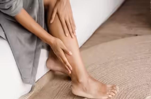 हड्डियों की कमजोरी, दिमागी धुंधलापन, चिड़चिड़ापन... Calcium की कमी के इन लक्षणों को बिल्कुल ना समझें मामूली