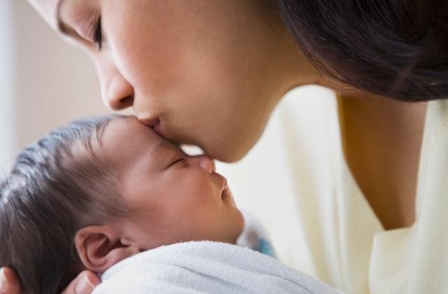 रिसर्च में खुलासा: मां बनने के बाद महिलाओं के खर्च और बचत के तरीके में बड़ा बदलाव