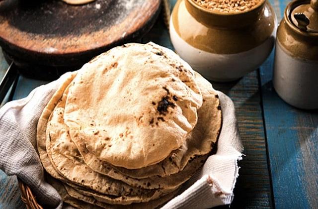 1 रोटी में कितनी कैलोरी होती है! Weight Loss के लिए कितनी खानी चाहिए, डाइटिशियन ने बताया सही तरीका