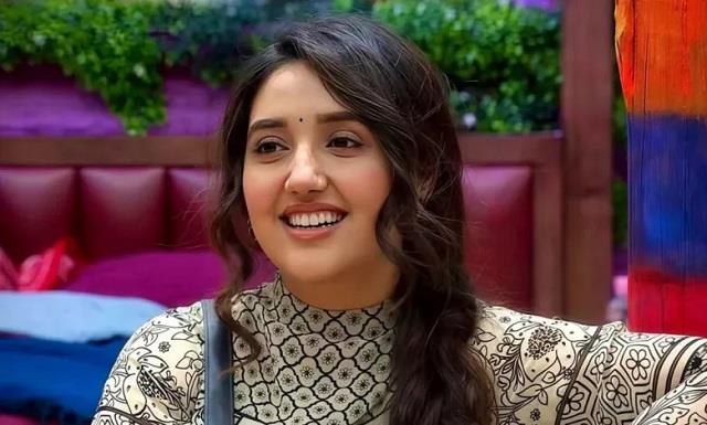 अशनूर कौर से पहले बिग बॉस में इन 5 कंटेस्टेंट्स ने की थी हिंसा, मेकर्स ने तुरंत किया बेघर